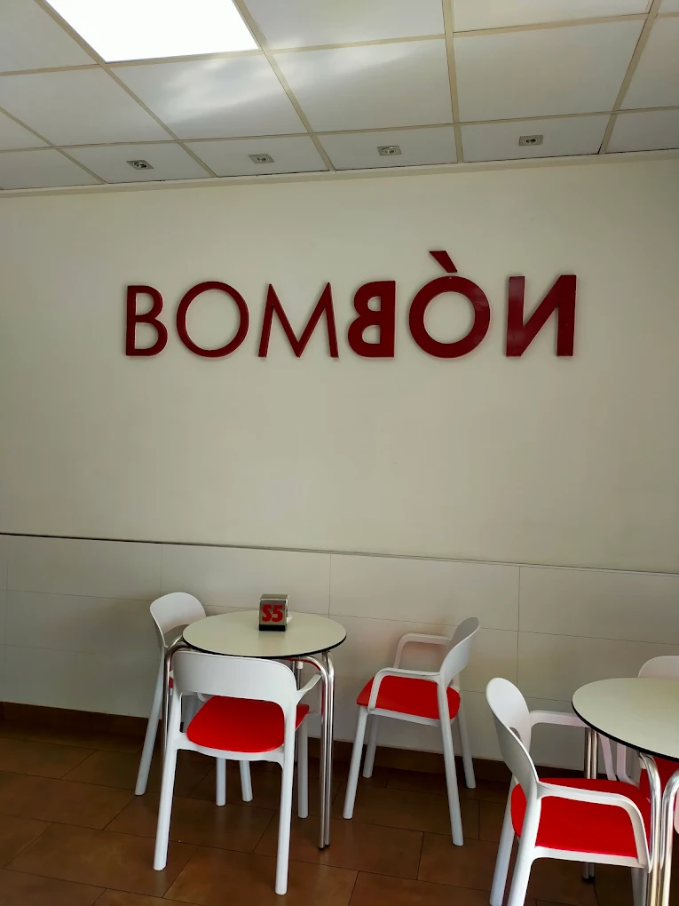 Heladería Cafetería Bombón